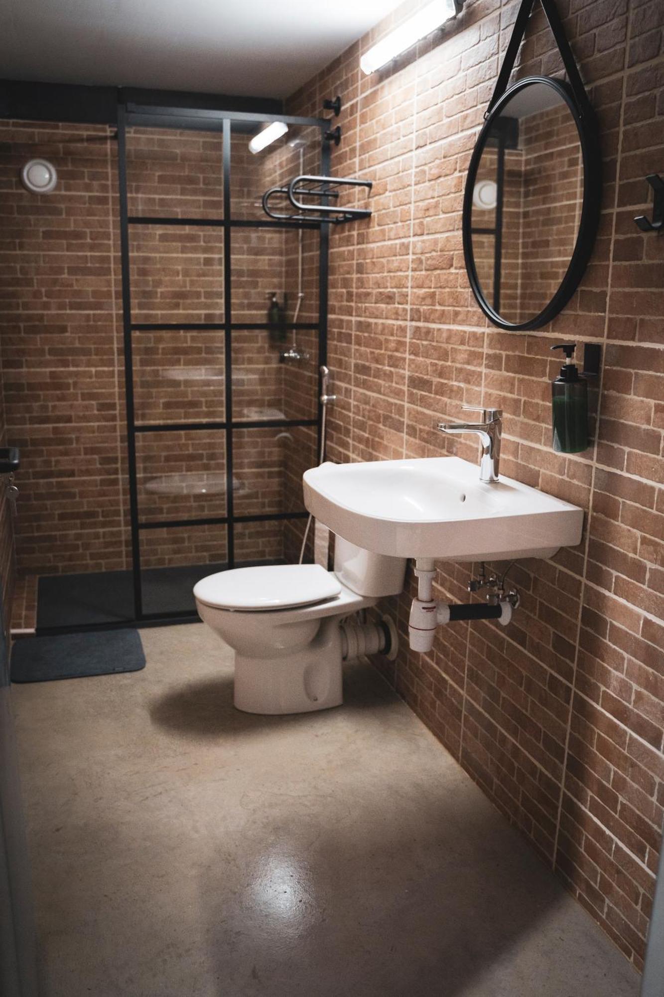 Gallery Hostel Madrid Residencia Extérieur photo